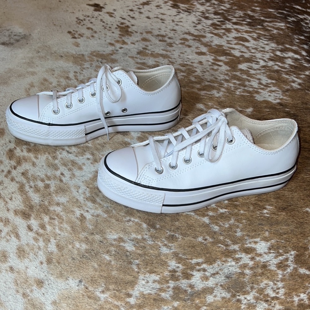 Low-top White Leather Platform Converse